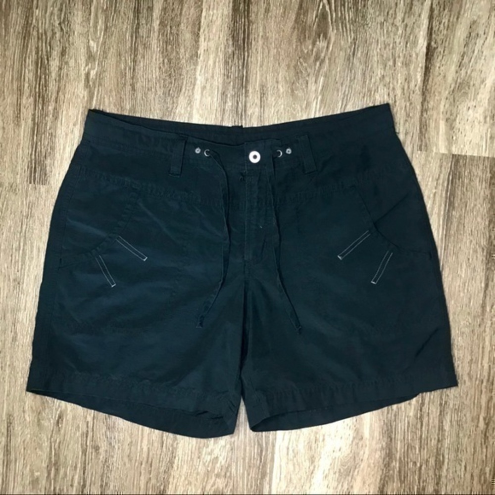 Women’s Columbia Shorts Black Size Small